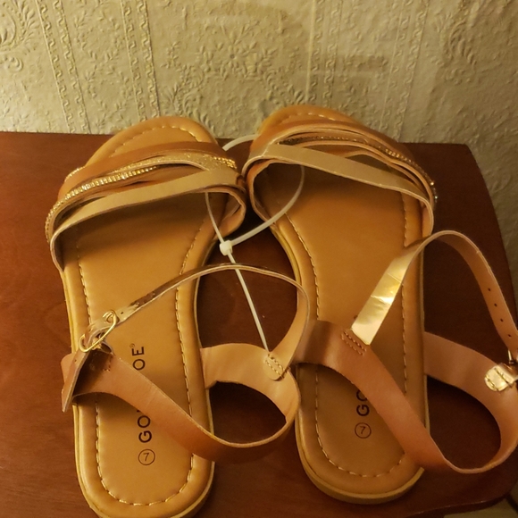 Women's sandals - Picture 2 of 3